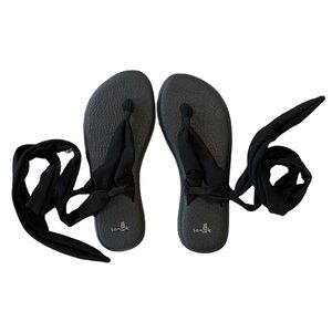 Sanuk tie sandals